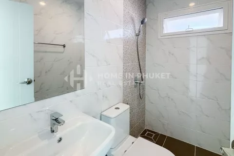 Casa de 4 dormitorios en Phuket, Tailandia № 131469 - foto 7