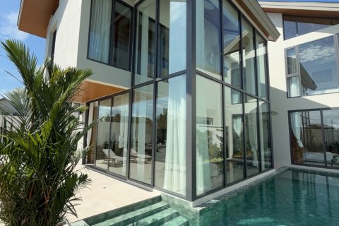 Chalet de 4 dormitorios en Bang Tao, Tailandia № 79607 - foto 17