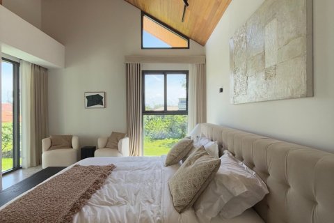 Chalet de 4 dormitorios en Bang Tao, Tailandia № 79607 - foto 15