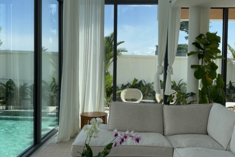 Chalet de 4 dormitorios en Bang Tao, Tailandia № 79607 - foto 20