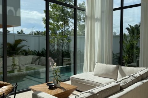 Chalet de 4 dormitorios en Bang Tao, Tailandia № 79607 - foto 28