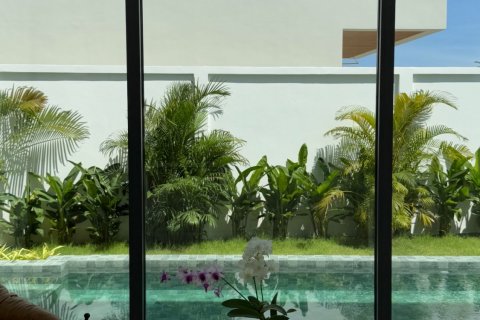 Chalet de 4 dormitorios en Bang Tao, Tailandia № 79607 - foto 25