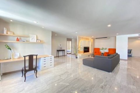 คอนโดมิเนียมในวัฒนา, กรุงเทพฯ, ประเทศไทย, 3 ห้องนอน № 123751 - รูปถ่าย 2
