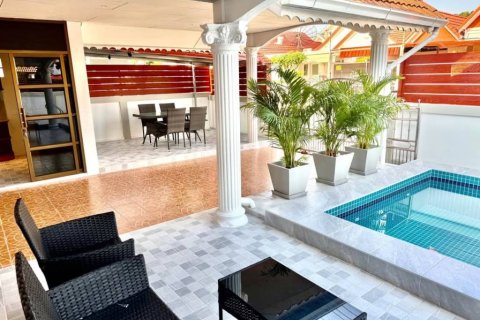 Maison à Pattaya, Thaïlande 4 chambres № 125783