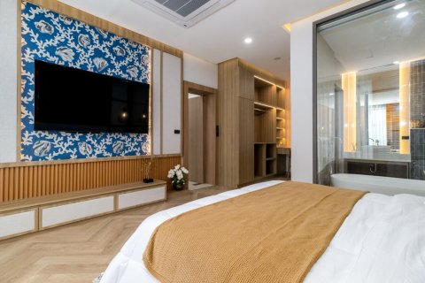 Chalet de 4 dormitorios en Bang Tao, Tailandia № 71539 - foto 18