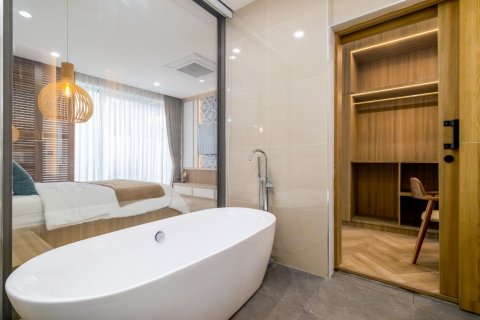 Chalet de 4 dormitorios en Bang Tao, Tailandia № 71539 - foto 17