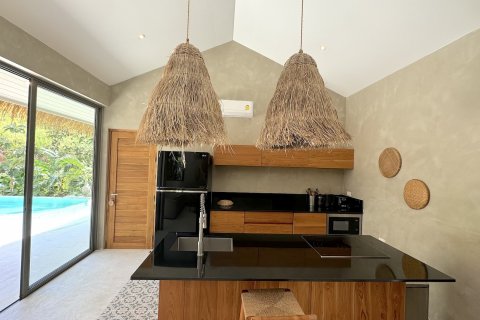 Casa de 3 dormitorios en Ko Samui, Tailandia № 121198 - foto 10