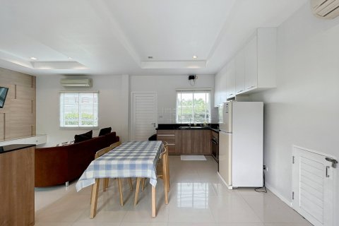 Casa de 2 dormitorios en Hua Hin, Tailandia № 125282 - foto 12