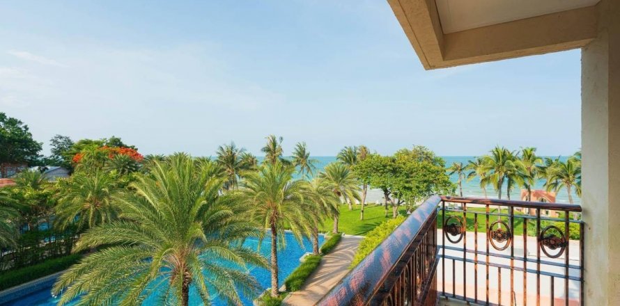 Condominio de 3 dormitorios en Hua Hin, Tailandia № 125286