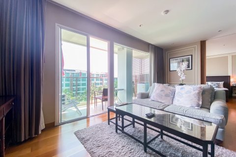 Condo in Hua Hin, Thailand, 2 bedrooms  № 125284 - photo 6