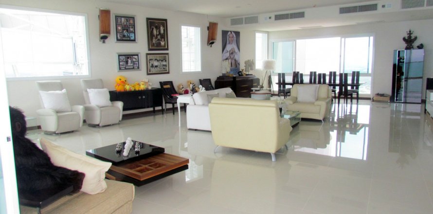 Eigentumswohnung in Pattaya, Thailand, 4 Schlafzimmer  № 100021