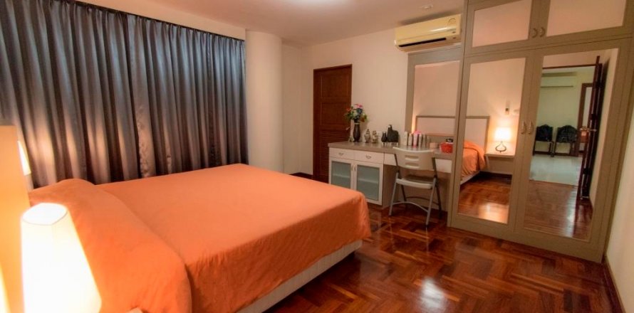 Condominio de 3 dormitorios en Pattaya, Tailandia № 100023