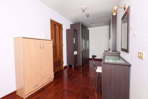 Condominio de 4 dormitorios en Watthana, Bangkok, Tailandia № 76687 - foto 19
