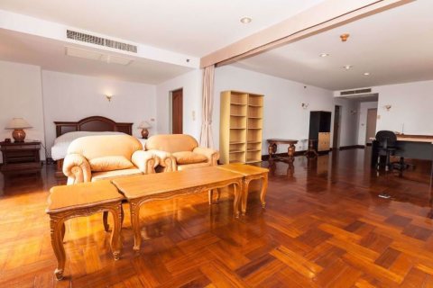 Condominio de 4 dormitorios en Watthana, Bangkok, Tailandia № 76687 - foto 10