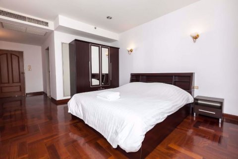 Condominio de 4 dormitorios en Watthana, Bangkok, Tailandia № 76687 - foto 26