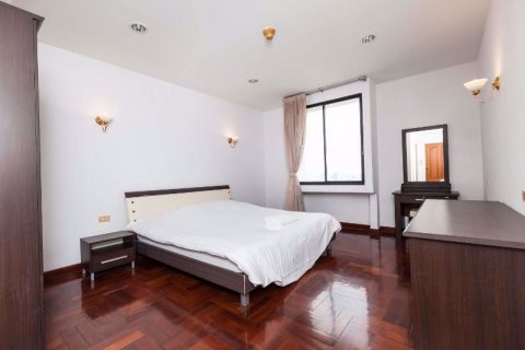 Condominio de 4 dormitorios en Watthana, Bangkok, Tailandia № 76687 - foto 25