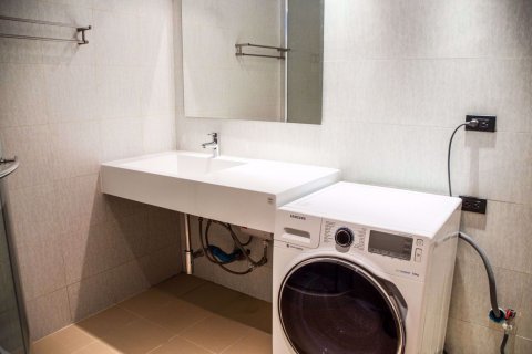 Condominio de 1 dormitorio en Bang Rak, Bangkok, Tailandia № 76688 - foto 7