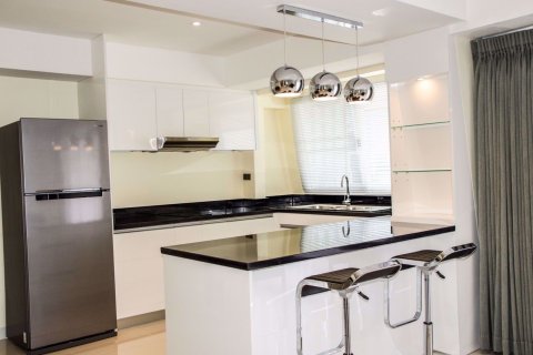 Condominio de 1 dormitorio en Bang Rak, Bangkok, Tailandia № 76688 - foto 4