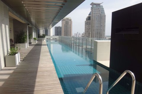 Condominio de 1 dormitorio en Bang Rak, Bangkok, Tailandia № 76690 - foto 7