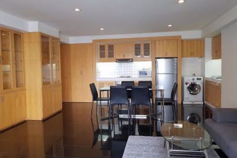 Condominio de 3 dormitorios en Bang Rak, Bangkok, Tailandia № 76691 - foto 2