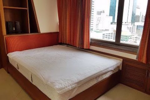 Condominio de 3 dormitorios en Bang Rak, Bangkok, Tailandia № 76691 - foto 8