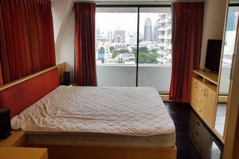 Condominio de 3 dormitorios en Bang Rak, Bangkok, Tailandia № 76691 - foto 9