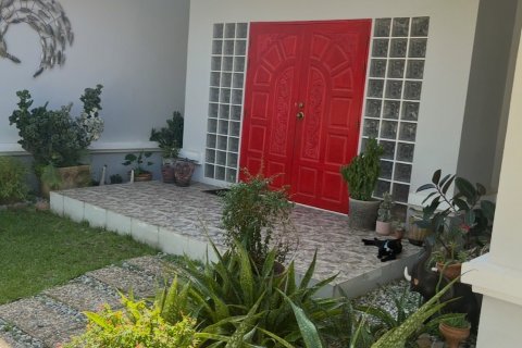 Haus in Pattaya, Thailand 3 Schlafzimmer № 130362 - Foto 9