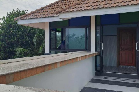 Casa de 7 dormitorios en Bang Lamung, Tailandia № 130360 - foto 12