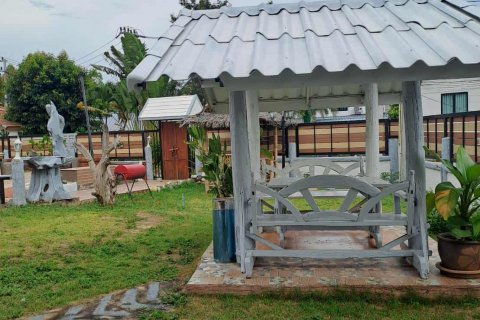 Casa de 7 dormitorios en Bang Lamung, Tailandia № 130360 - foto 8