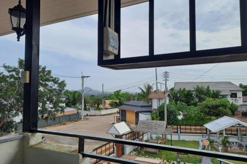 Casa de 7 dormitorios en Bang Lamung, Tailandia № 130360 - foto 13