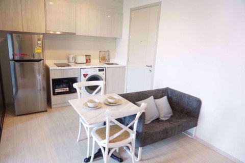 Кондоминиум с 1 спальней в Бангкоке, Таиланд в Life Sukhumvit 48 № 78174