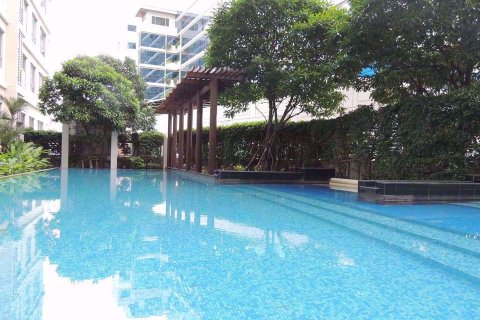 Sobre plano Condo One X Sukhumvit 26 en Bangkok, Tailandia № 28711 - foto 11