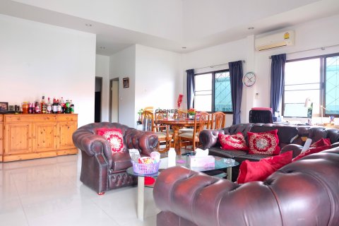 Estudio en Pattaya, Tailandia № 132147 - foto 6
