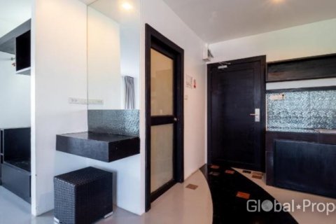 Hotel en Jomtien Beach, Pattaya, Tailandia № 132349 - foto 10