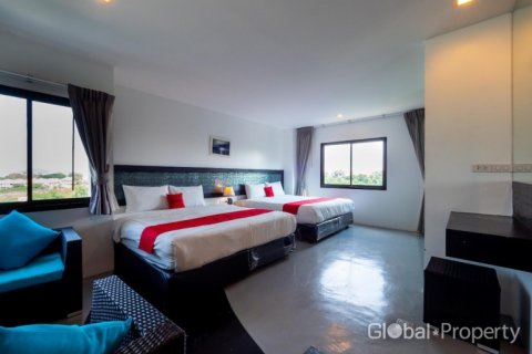 Hotel en Jomtien Beach, Pattaya, Tailandia № 132349 - foto 8