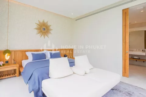 Casa de 4 dormitorios en Phuket, Tailandia № 131710 - foto 10