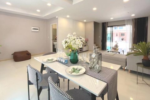 Townhouse sur Jomtien Beach, Pattaya, Thaïlande 3 chambres № 101442 - photo 2