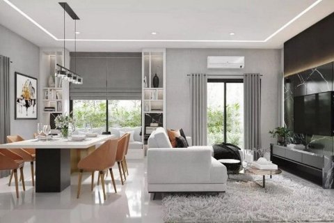 Off-Plan Grand Britania Bangna KM. 35 in Bang Bo District, Thailand № 80778 - Foto 5