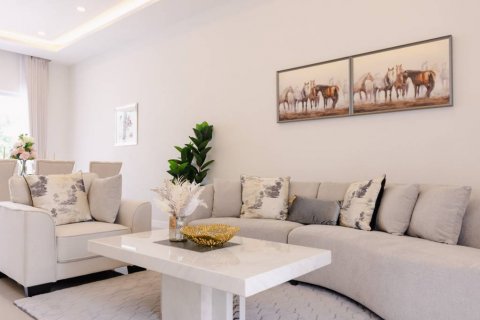 Chalet de 3 dormitorios en Hua Hin, Tailandia № 132426 - foto 4