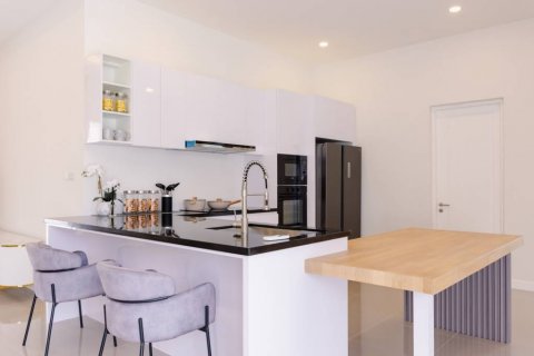 Chalet de 3 dormitorios en Hua Hin, Tailandia № 132426 - foto 8