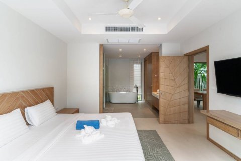 Villa in Phuket, Thailand 3 Schlafzimmer № 132432 - Foto 8