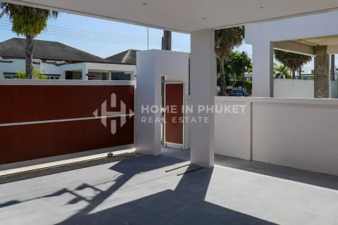 Casa de 3 dormitorios en Phuket, Tailandia № 131365 - foto 3
