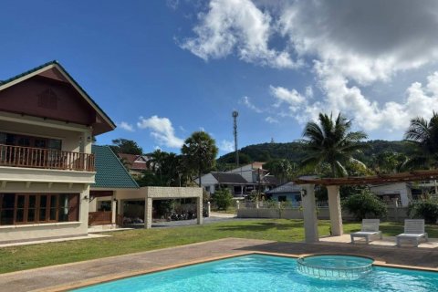 Chalet de 5 dormitorios en Phuket, Tailandia № 132711 - foto 4