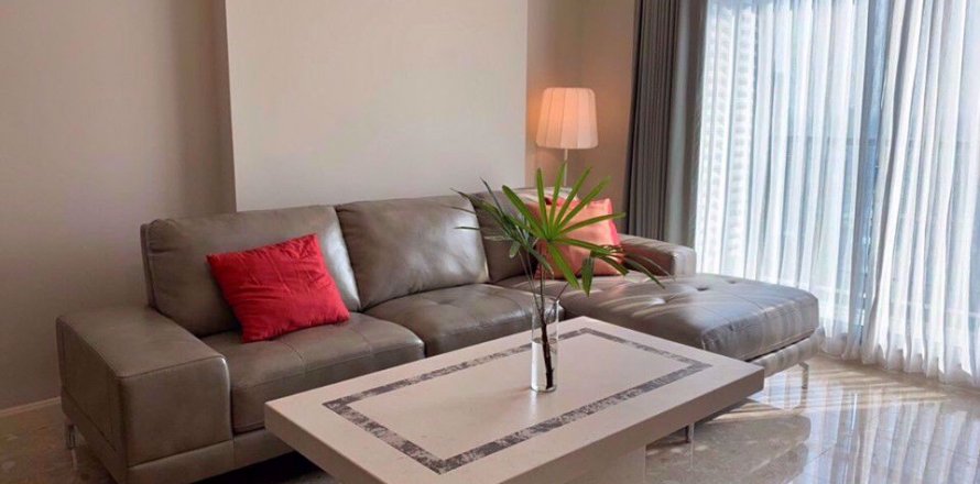 Condominio de 2 dormitorios en Khlong Toei, Bangkok, Tailandia № 77127