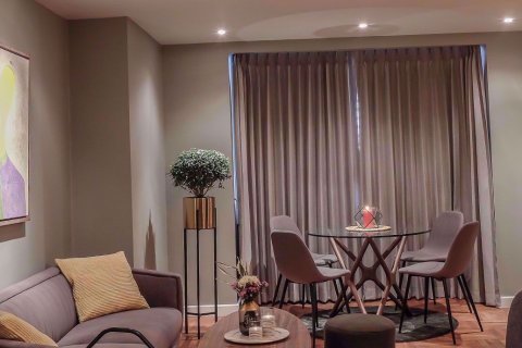 Condominio de 1 dormitorio en Khlong Toei, Bangkok, Tailandia № 77130 - foto 7