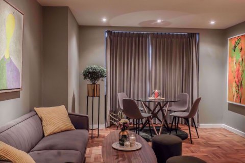 Condominio de 1 dormitorio en Khlong Toei, Bangkok, Tailandia № 77130 - foto 5