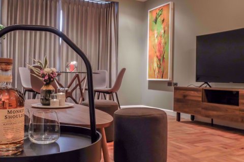Condominio de 1 dormitorio en Khlong Toei, Bangkok, Tailandia № 77130 - foto 4