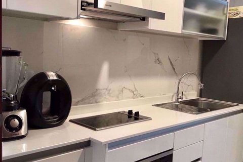 Condominio de 1 dormitorio en Sathon, Bangkok, Tailandia № 77131 - foto 7