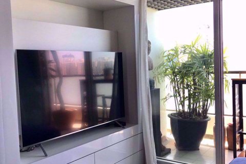 Condominio de 1 dormitorio en Sathon, Bangkok, Tailandia № 77131 - foto 3