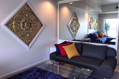 Condominio de 1 dormitorio en Sathon, Bangkok, Tailandia № 77131 - foto 2